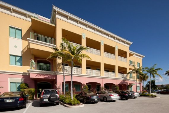 Peninsula Exterior